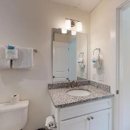 Queen Suite @ 400 Ocean Suites St. Simons Island Exterior photo
